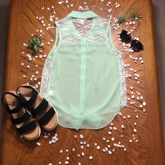 Candie’s Sheer & Lace Button Up Tie Front Sz XS - Picture 5 of 10